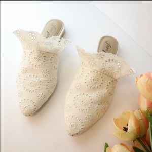 Free People Eyelet Sienna Slip On Mule Slides Flats Size 39 / 8.5-9
